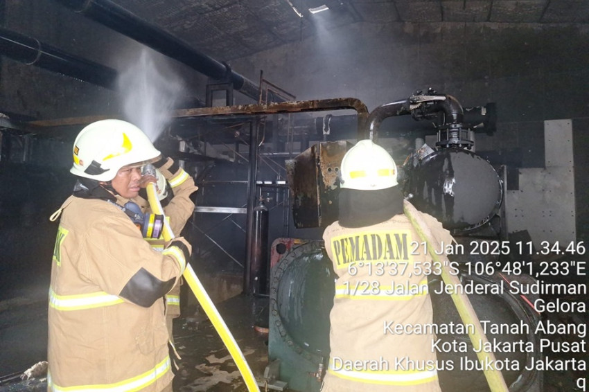 Ruang Pendingin Gedung Bank Panin Sudirman Jakpus Terbakar, 4 Unit Damkar Dikerahkan