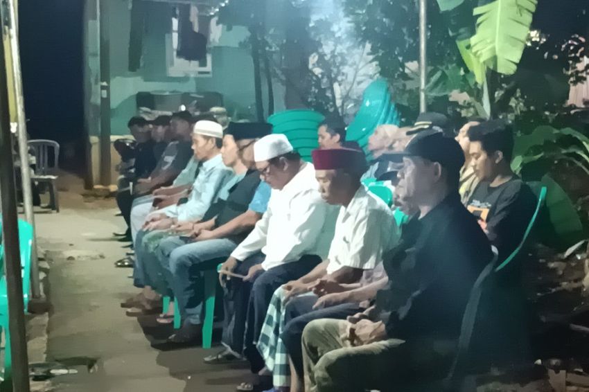 Satu Keluarga Ditemukan Meninggal di Tangsel, Warga Gelar Tahlilan