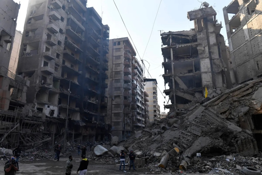 Serangan Udara Israel Rusak Gedung-gedung Universitas Lebanon di Beirut