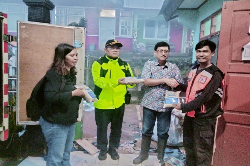 TBIG Salurkan Bantuan untuk Korban Longsor Pekalongan