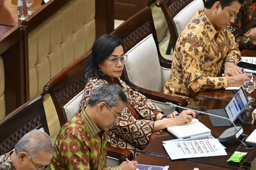 Tegas, Sri Mulyani Bilang UKT Tak Boleh Naik Meski Ada Efisiensi Anggaran