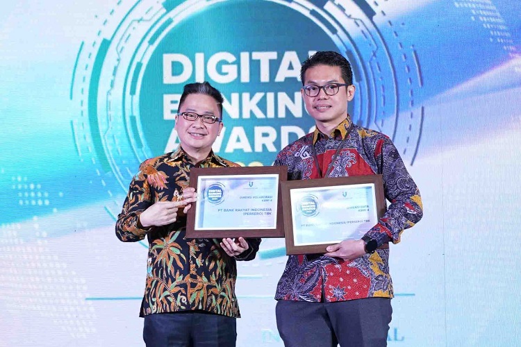 Unggul dalam Dimensi Data dan Kolaborasi, BRI Raih Penghargaan di Digital Banking Awards 2024