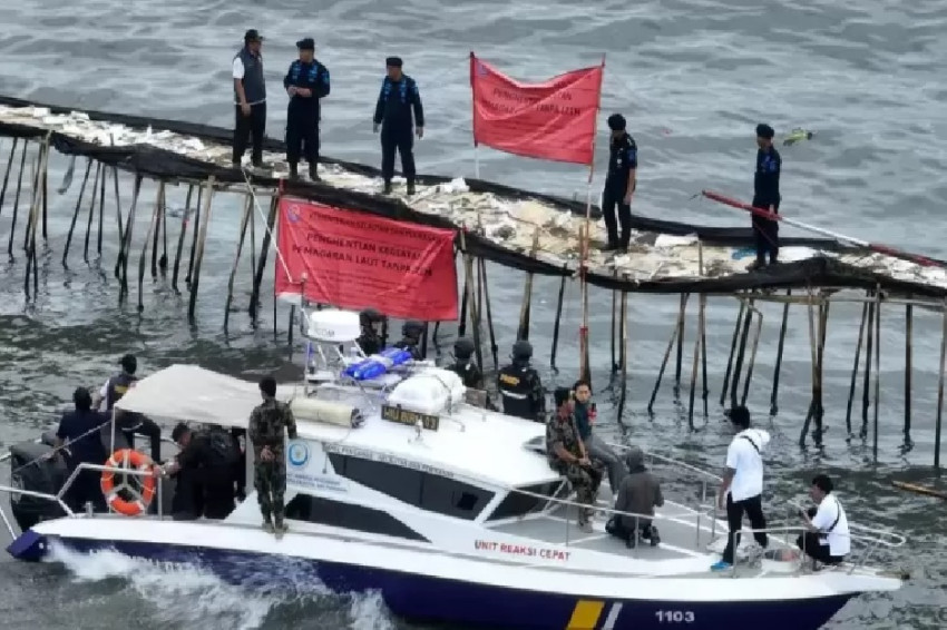 3 Kerugian yang Ditimbulkan Pagar Laut Ilegal Sepanjang 30 Km di Tangerang