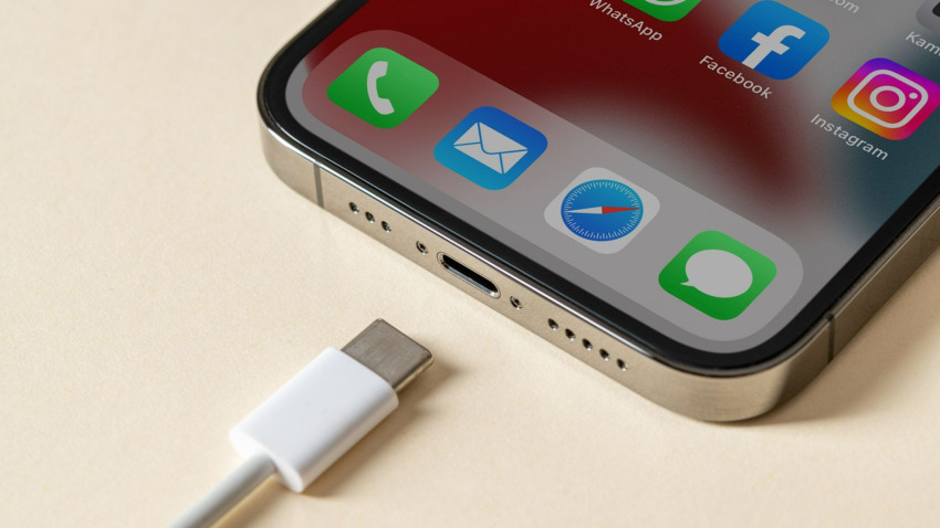 Cara Mengatasi Port Charger iPhone Rusak