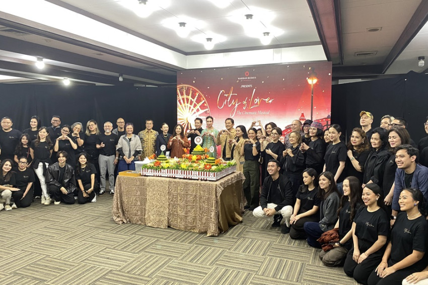 Hanung Bramantyo Kembali ke Panggung Teater dengan Drama Musikal Sinematik City of Love