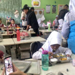 Hari Pertama Program Makan Bergizi Gratis, Menunya Ayam, Tahu, Sayur, dan Semangka