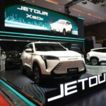 Jetour X50e Curi Perhatian di IIMS 2025: Mobil Listrik Impian yang Bikin Penasaran!