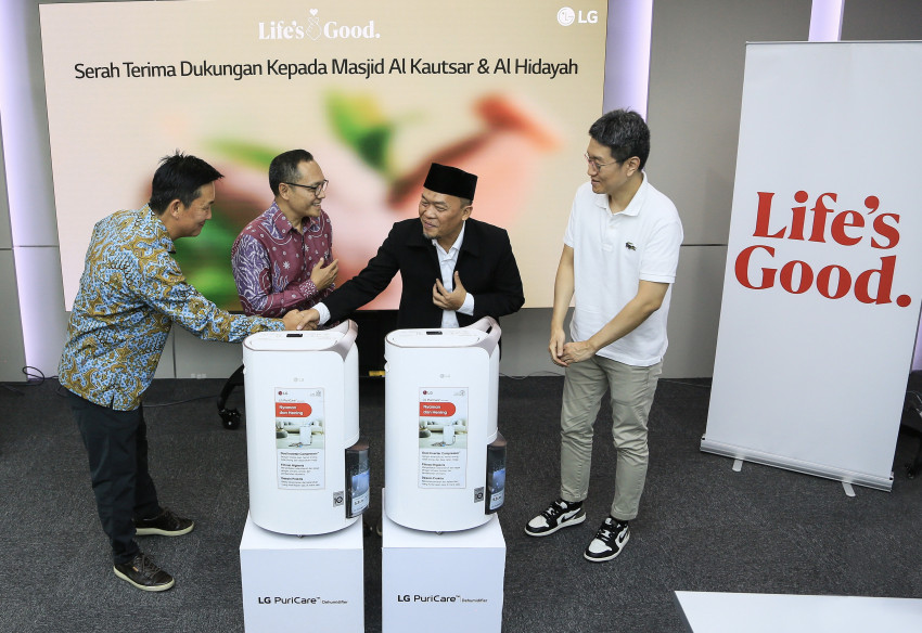 LG Berbagi Kenyamanan Ibadah Ramadan dengan Donasi Dehumidifier Canggih