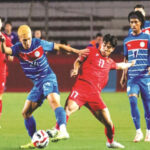 Makan Korban! Rumput Sintetis Stadion Rizal Memorial Bikin Pemain Vietnam Berdarah-darah