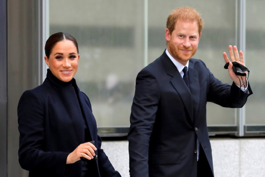 Meghan Markle dan Pangeran Harry Gila Hormat, Tuntut Staf Panggil dengan Gelar Formal