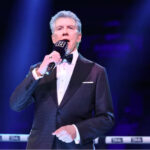 Michael Buffer, Penyiar Ring Legendaris Jadi Pendeta Dadakan di Hari Valentine