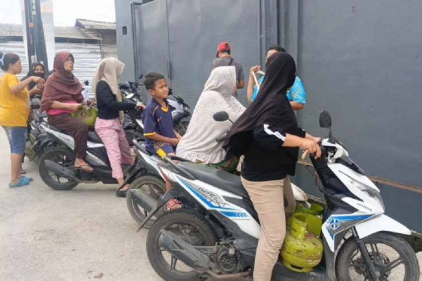 Sistem Baru Penjualan Gas Elpiji 3 Kg, Warga Bekasi: Normal Lagi Saja, Biar Kita Nggak Ribet Nyarinya!